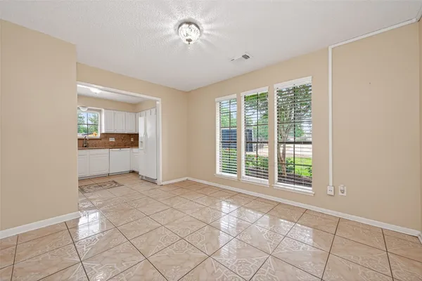 $4,800 | 30207 East Geneva Drive, Spring, TX 77386
