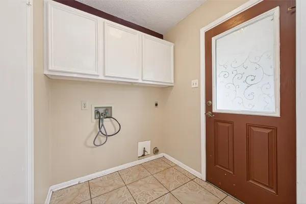 $4,800 | 30207 East Geneva Drive, Spring, TX 77386