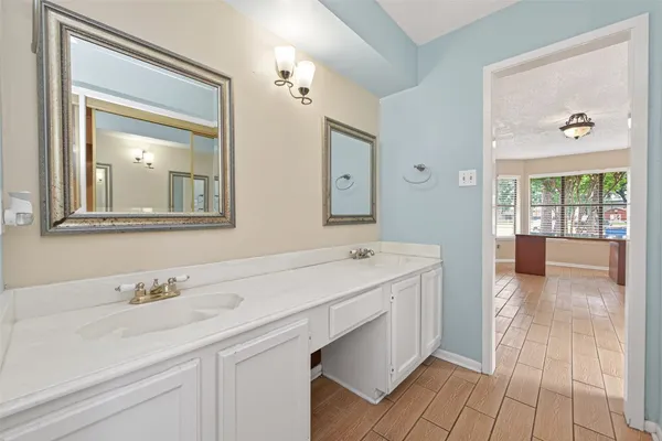 $4,800 | 30207 East Geneva Drive, Spring, TX 77386