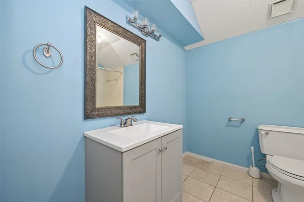 $4,800 | 30207 East Geneva Drive, Spring, TX 77386