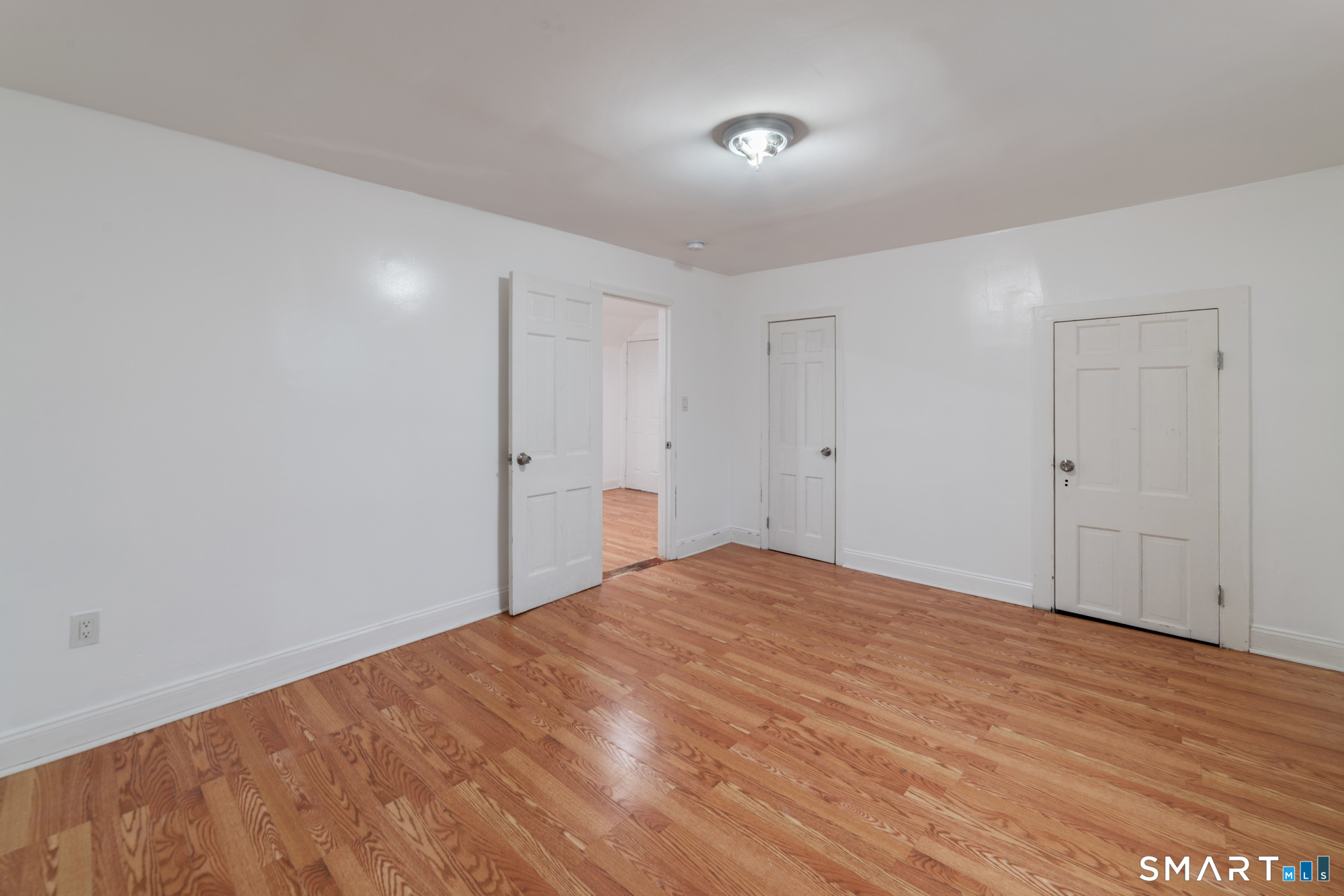 23 James Street Waterbury, CT 06708 - Photo 7 of 38