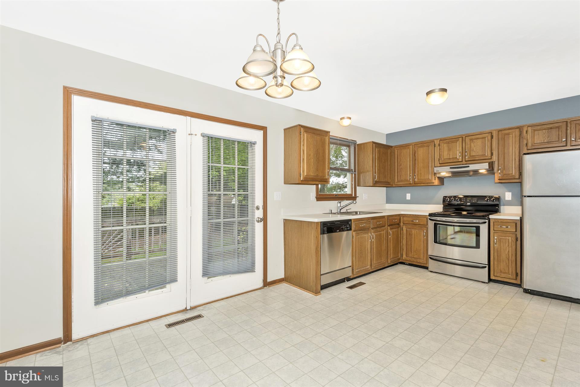 2 West Road Mount Airy, MD 21771 - Photo 6 of 28 Dining Room and Kitchen