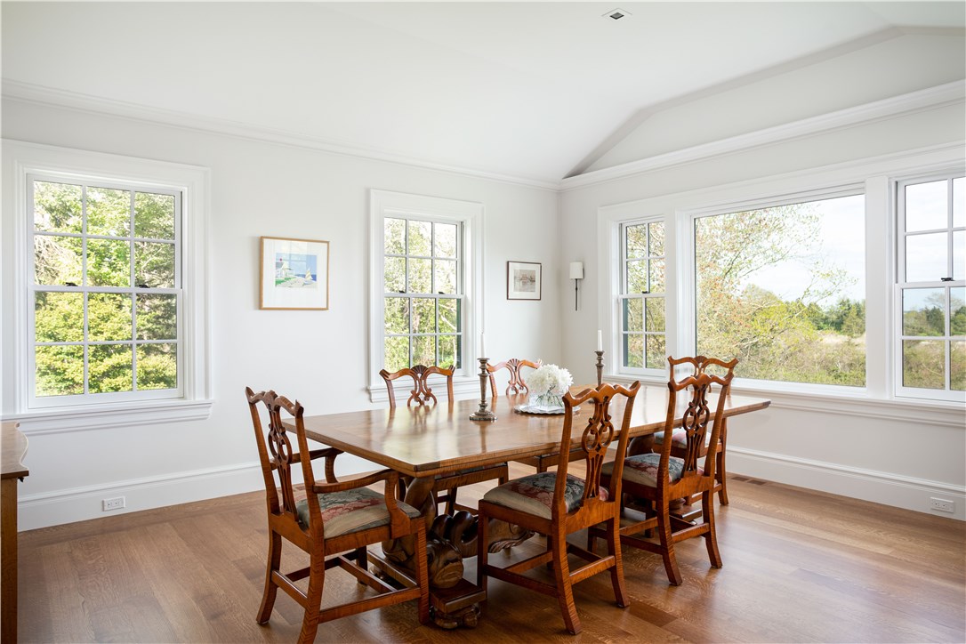 415 Poppasquash Road Bristol, RI 02809 - Photo 20 of 50 Dining room