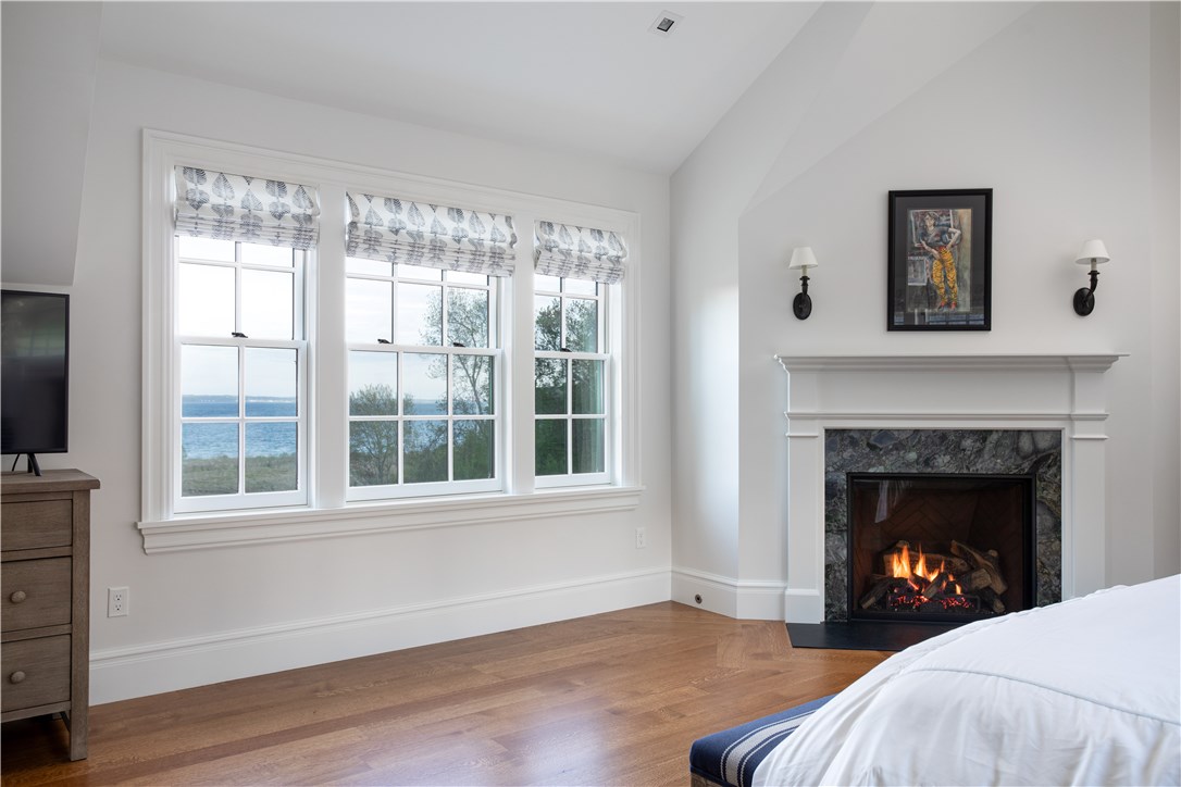 415 Poppasquash Road Bristol, RI 02809 - Photo 28 of 50 Master water-views