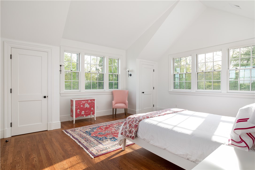 415 Poppasquash Road Bristol, RI 02809 - Photo 37 of 50 4th Bedroom