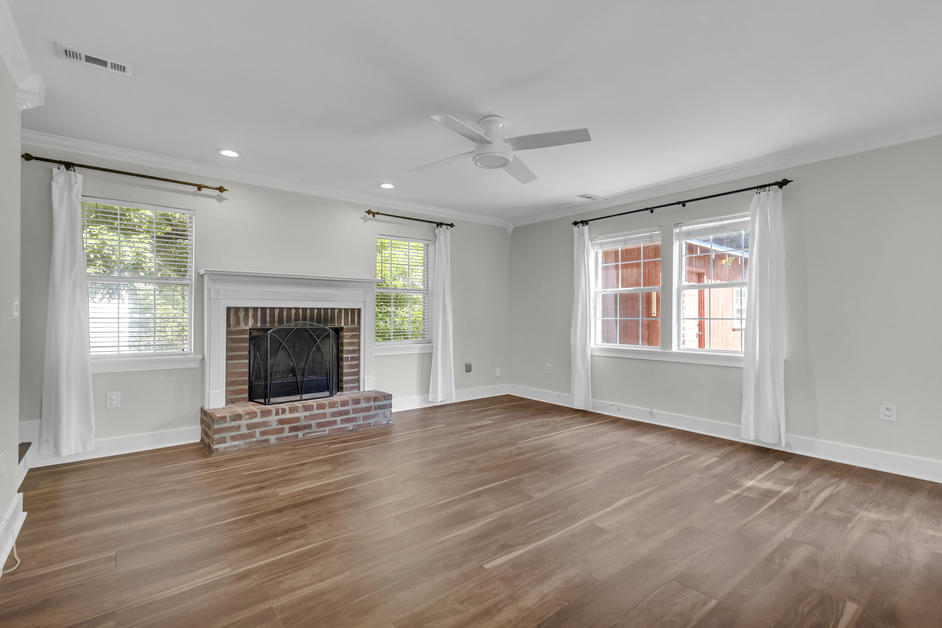 45 Colleton Drive Charleston, SC 29407 - Photo 20 of 38 Fireplace/Living Room