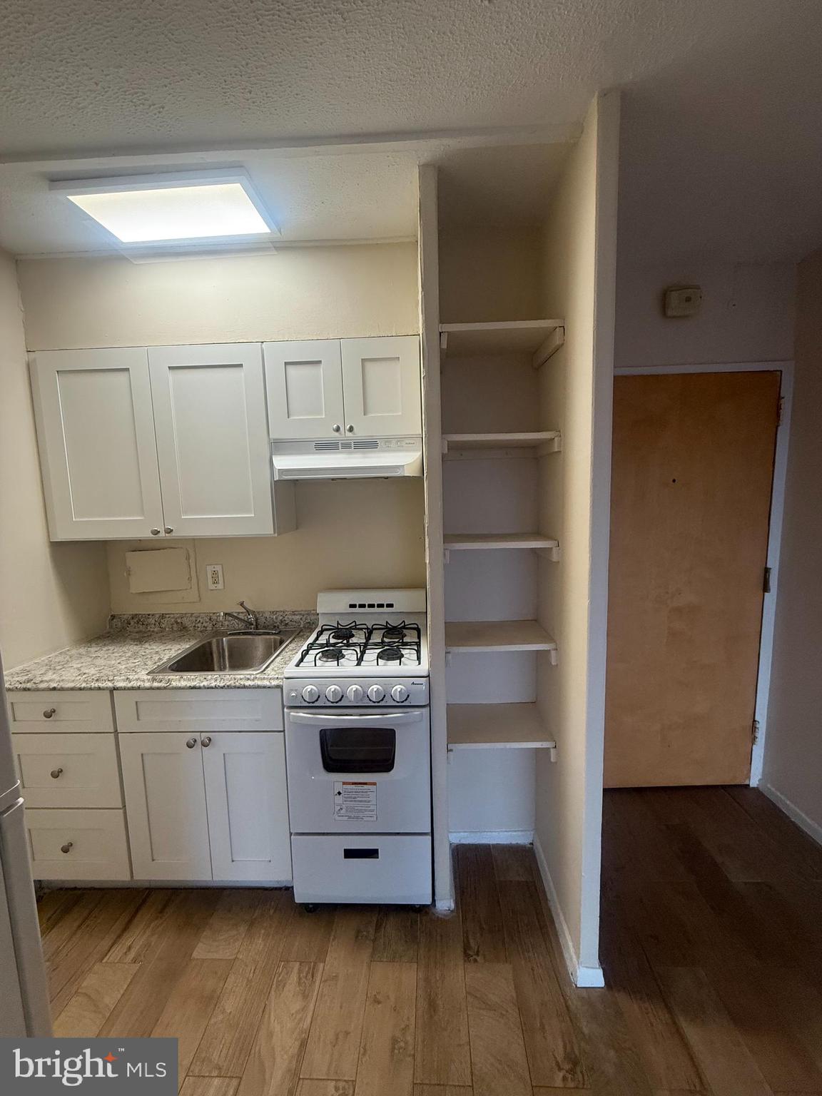 2101-17 Chestnut Street, Unit 1711 Philadelphia, PA 19103 - Photo 5 of 21