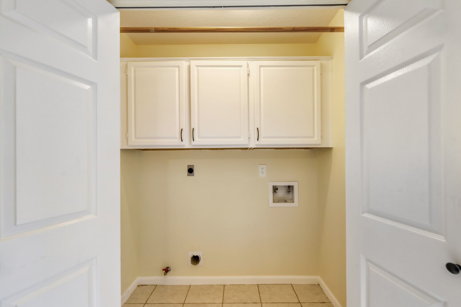 3514 Appalachian Trail Houston, TX 77345 - Photo 8 of 14 Laundry Room 1st Floor