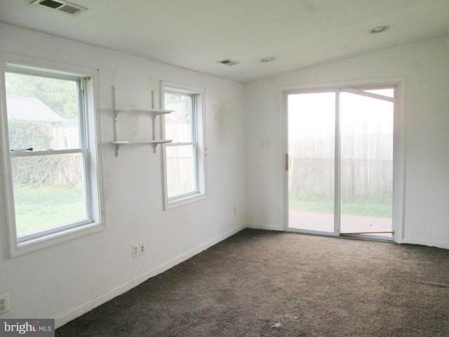 8211 Northview Road Baltimore, MD 21222 - Photo 14 of 26 Family Room