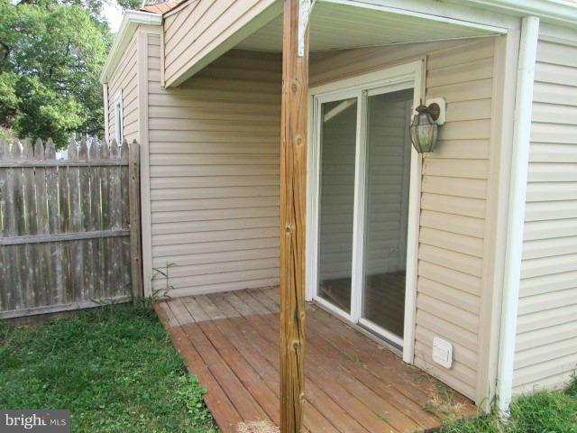 8211 Northview Road Baltimore, MD 21222 - Photo 7 of 26 Rear Porch