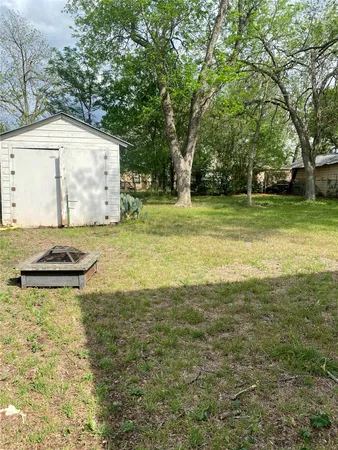 $1,600 | 1805 Garfield Street, Bastrop, TX 78602