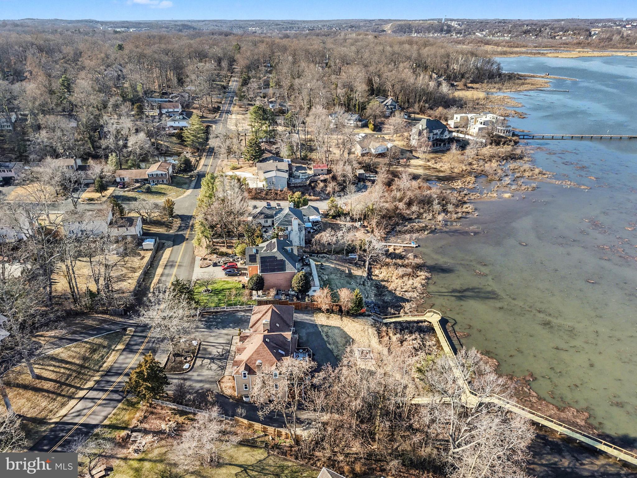 18505 Cabin Road Triangle, VA 22172 - Photo 37 of 40 an aerial view of multiple house
