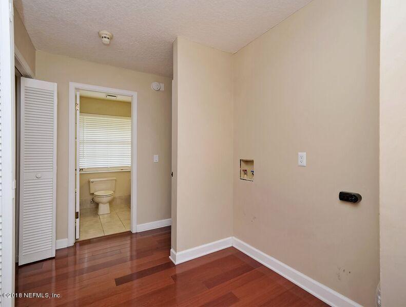 7691 Hunters Grove Road Jacksonville, FL 32256 - Photo 26 of 42 Hall To Laundry & 4th Br/Bath