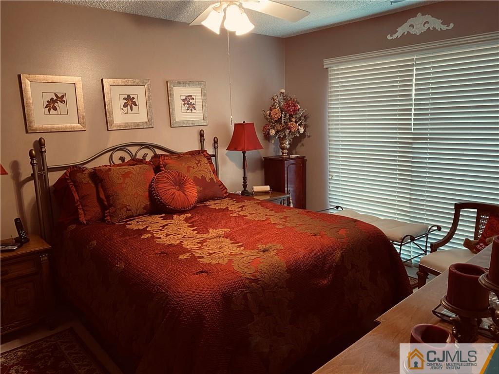 1 Carriage Place Edison, NJ 08820 - Photo 25 of 29