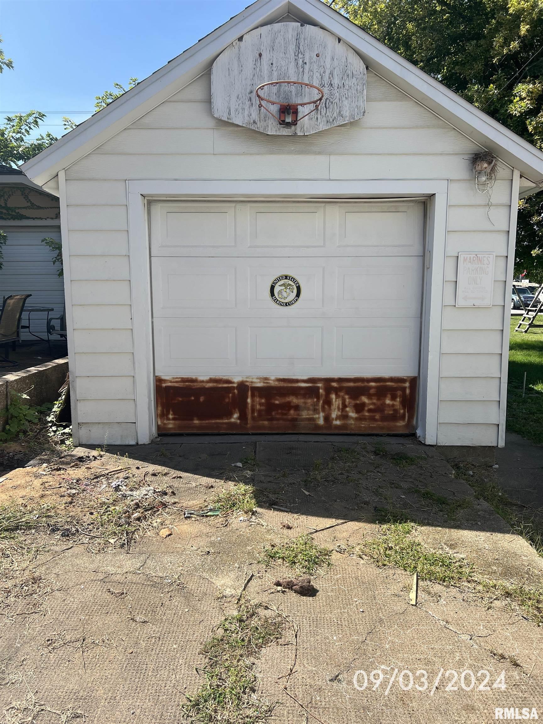 1838 Spring Street Quincy, IL 62301 - Photo 4 of 22