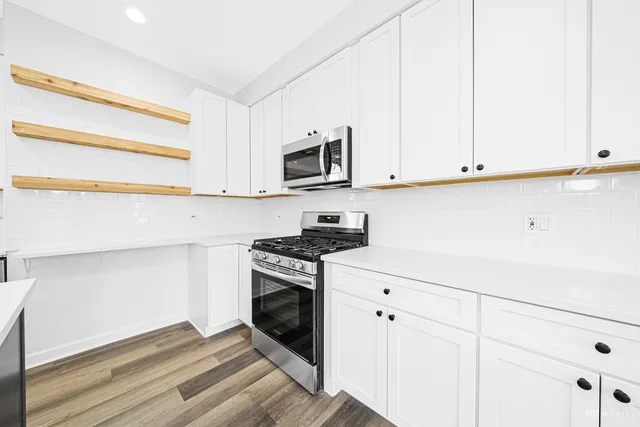 $648,000 | 18445 Kedzie Avenue, Homewood, IL 60430