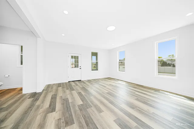 $648,000 | 18445 Kedzie Avenue, Homewood, IL 60430