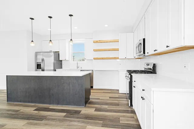 $648,000 | 18445 Kedzie Avenue, Homewood, IL 60430