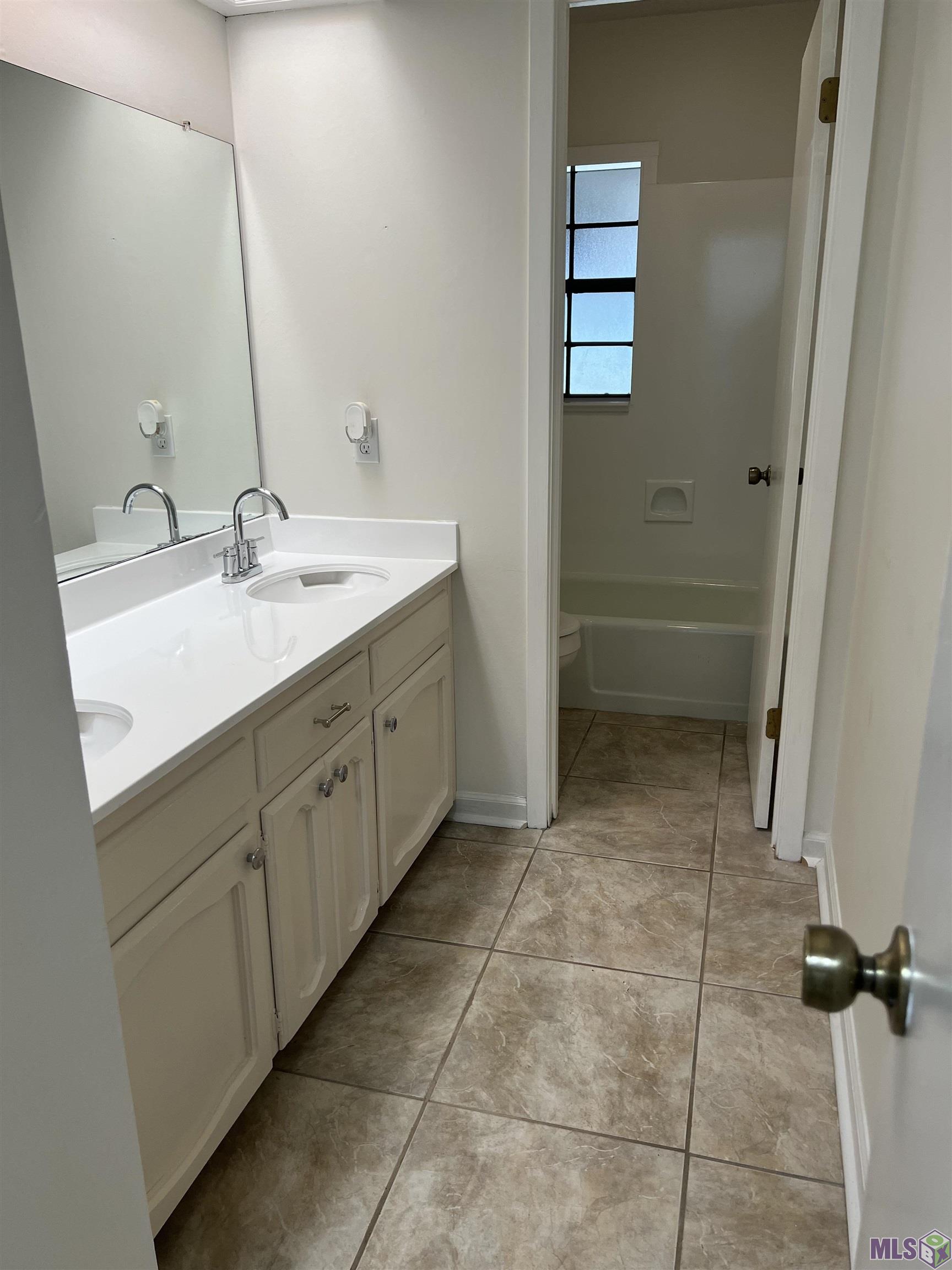 1342 Barkley Drive Baton Rouge, LA 70810 - Photo 7 of 27