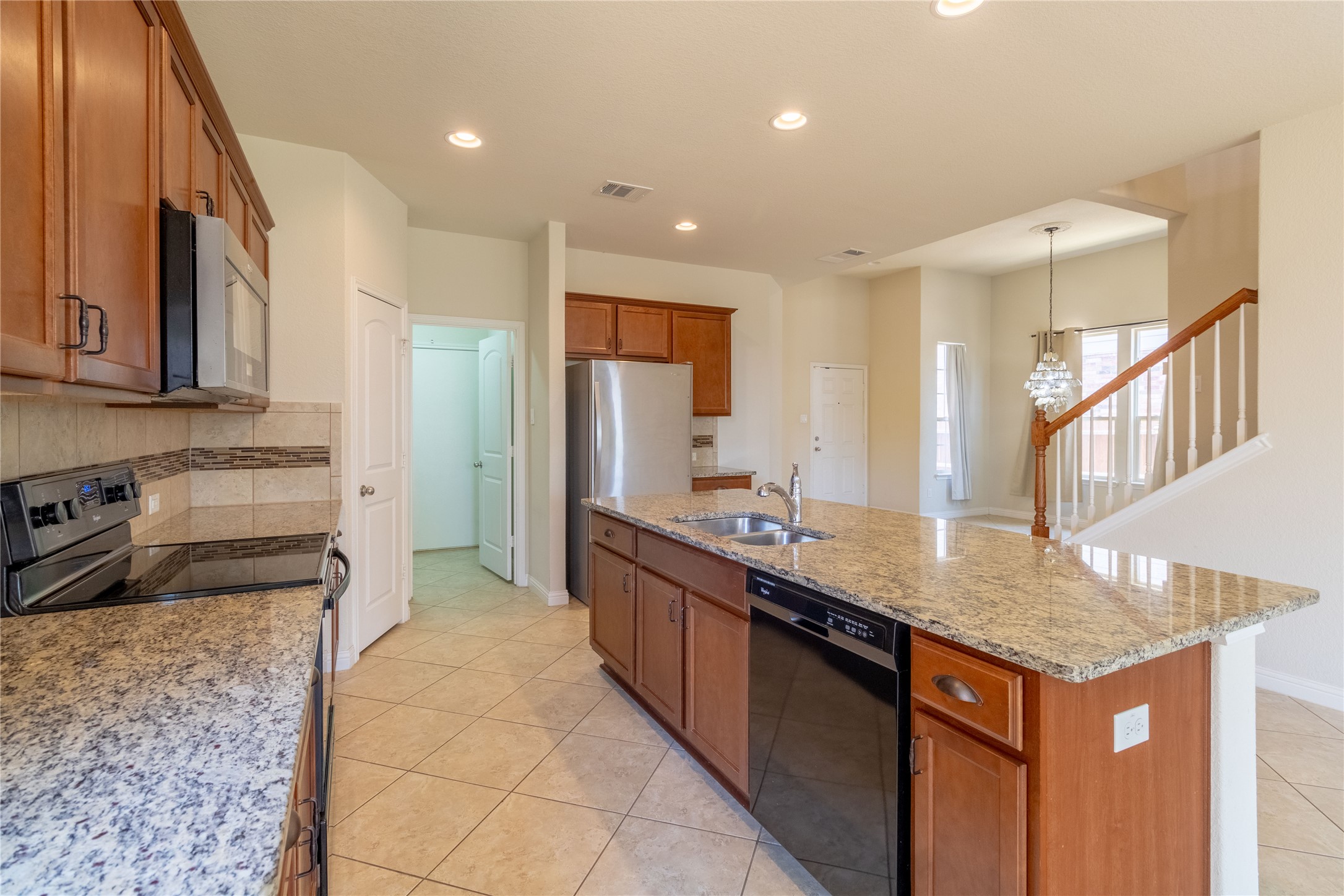 16121 McAloon Way Austin, TX 78728 - Photo 11 of 35