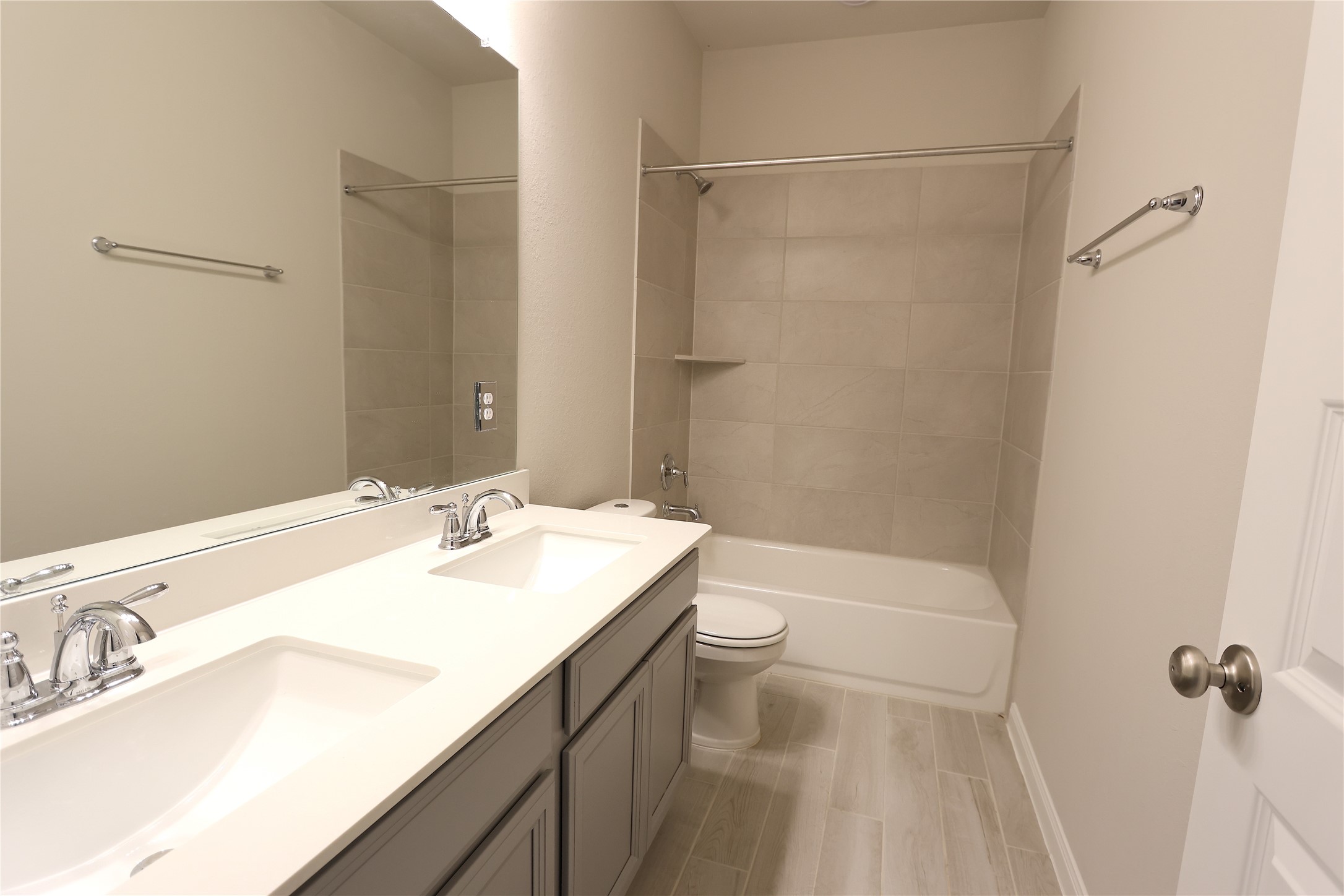 906 Pismo Lane Rosharon, TX 77583 - Photo 12 of 15 a bathroom with a sink a toilet and shower