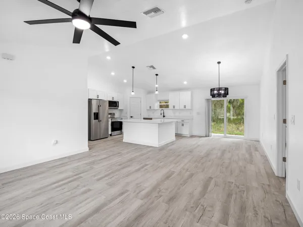 $450,000 | 2829 Warren Street, Mims, FL 32754