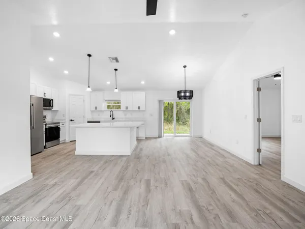 $450,000 | 2829 Warren Street, Mims, FL 32754