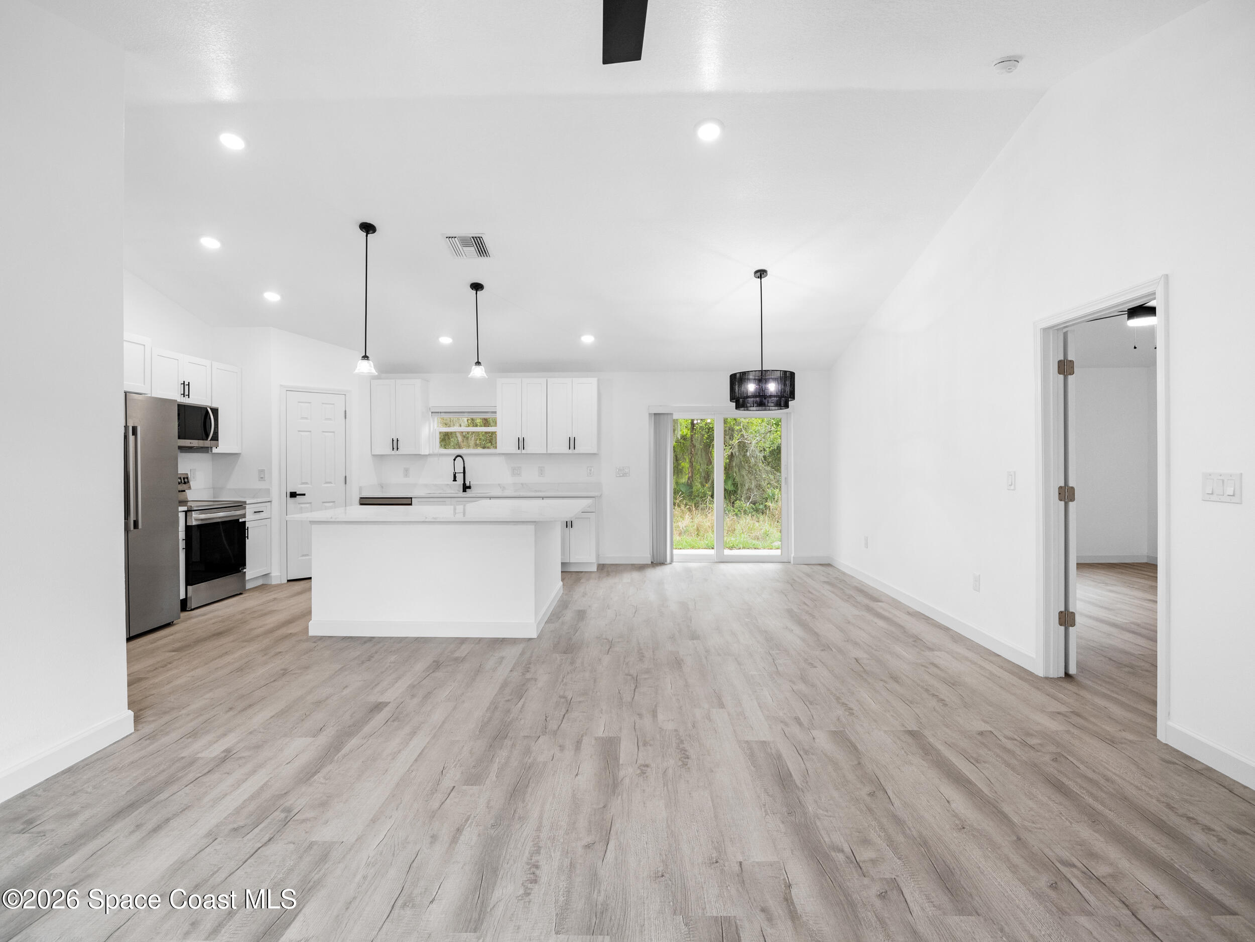 2829 Warren Street Mims, FL 32754 - Photo 4 of 24 2829 warren_06