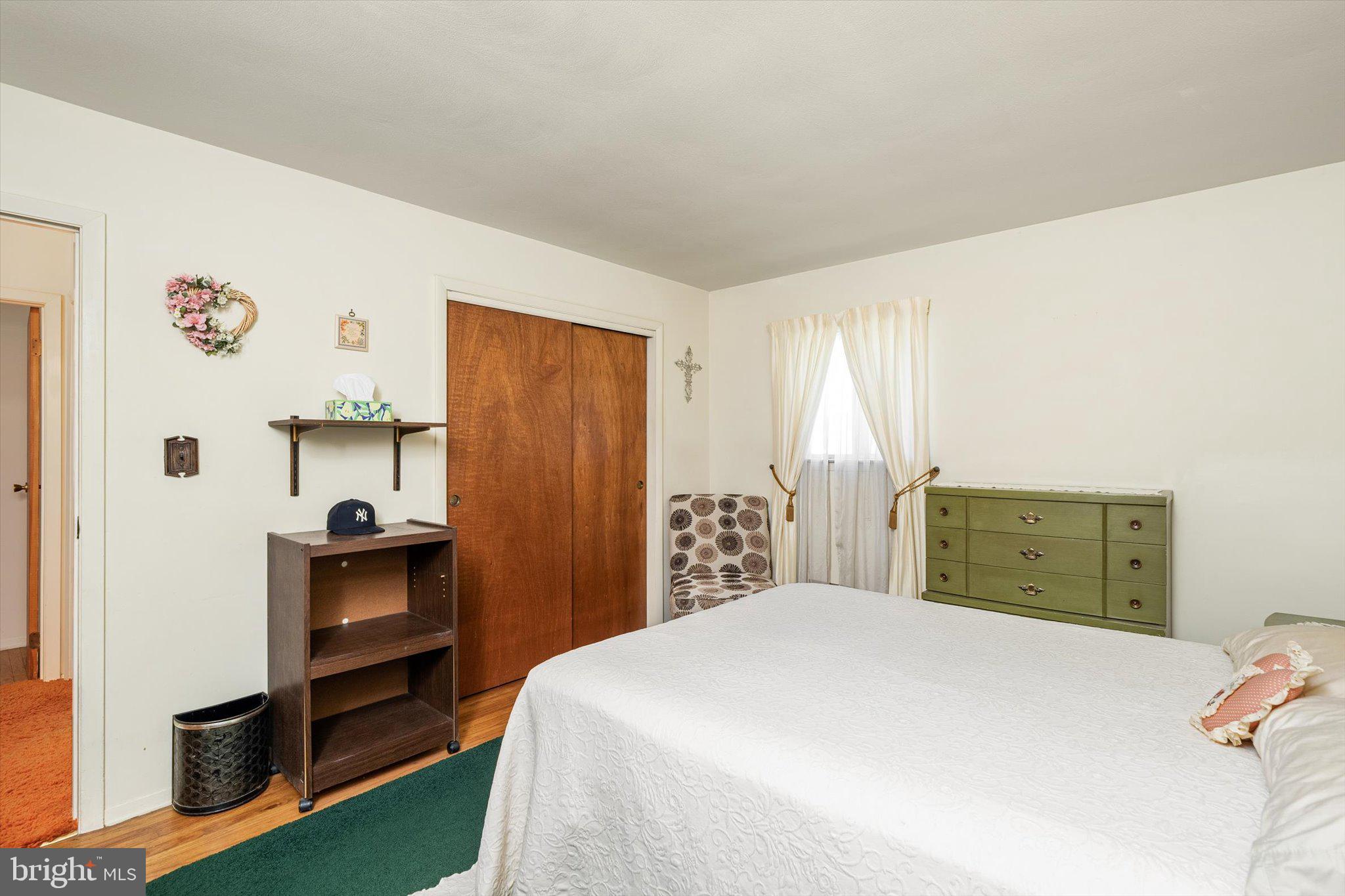 18 Compton Way Hamilton, NJ 08690 - Photo 17 of 28 a bedroom with a bed and a dresser