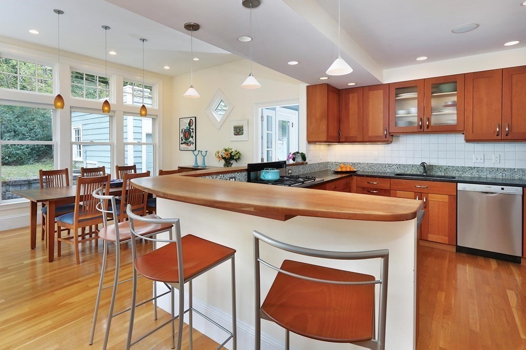 144 Clark Road Brookline, MA 02445 - Photo 7 of 14