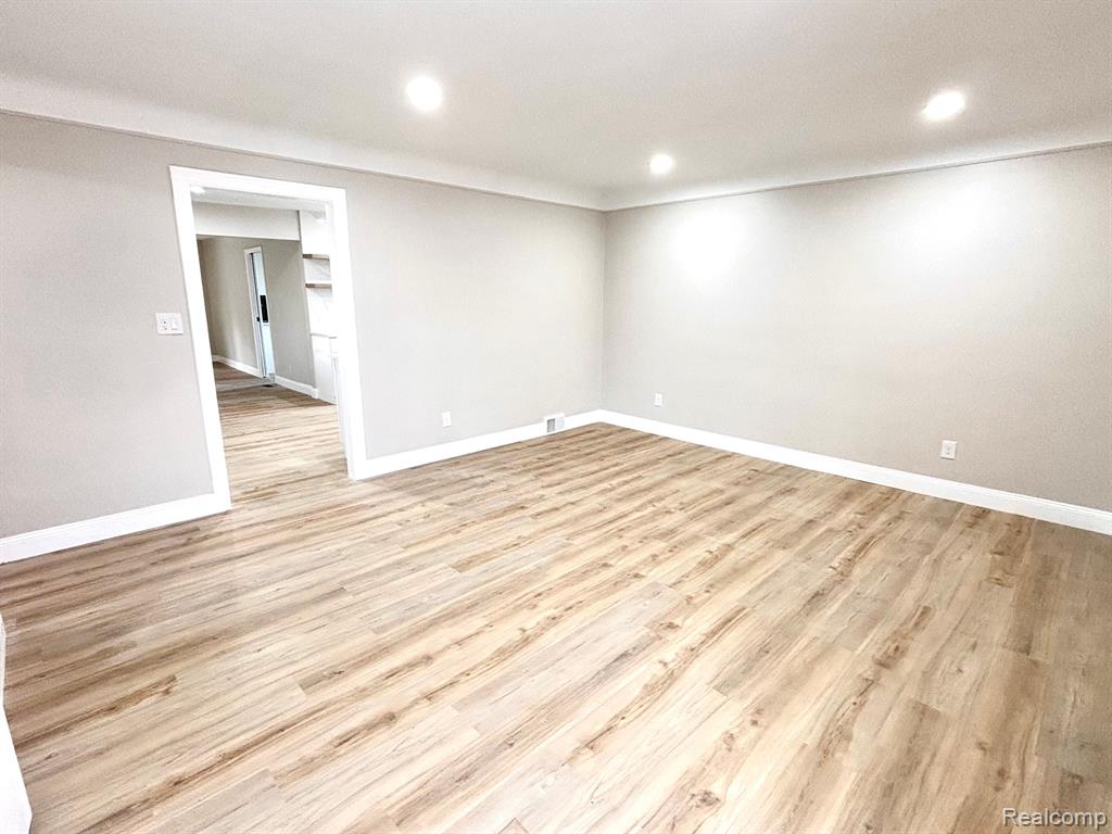5246 McKinley Road Warren, MI 48091 - Photo 21 of 74 Gallery Image 21