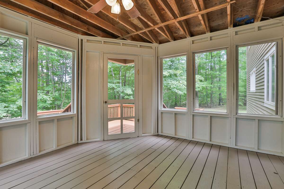 57 Clement Road Bow, NH 03304 - Photo 8 of 38