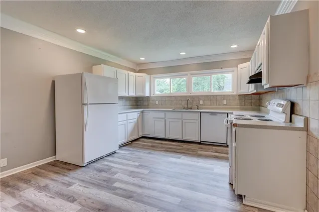 $179,900 | 702 West Kansas Street, Pittsburg, KS 66762