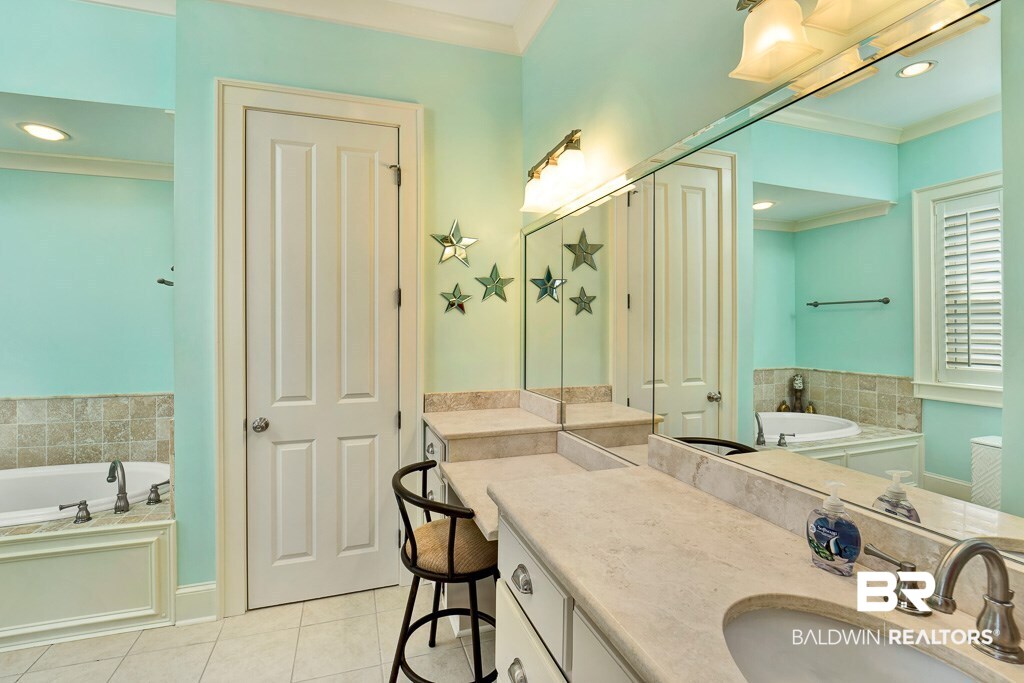 29382 Josephine Drive Elberta, AL 36530 - Photo 17 of 46 Master Bath