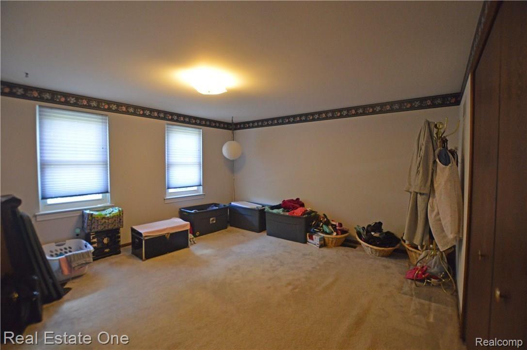 23385 Beech Road Southfield, MI 48033 - Photo 13 of 16 14 BEDROOM.jpg
