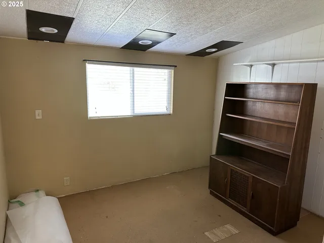 $299,000 | 25656 Wildwood Road, Veneta, OR 97487