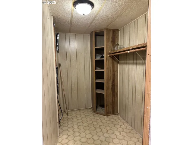 $299,000 | 25656 Wildwood Road, Veneta, OR 97487