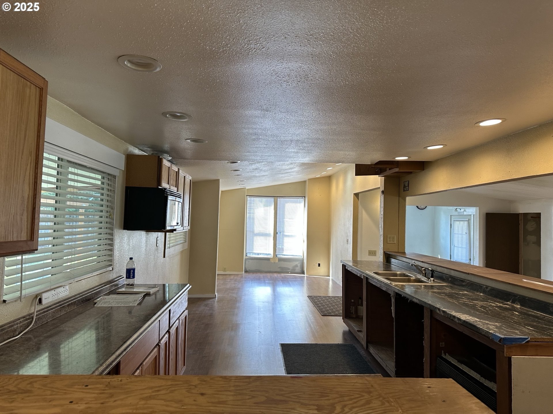 25656 Wildwood Road Veneta, OR 97487 - Photo 8 of 24