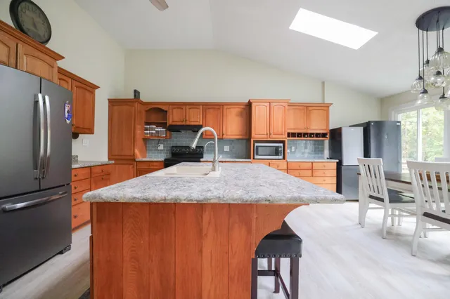 $390,000 | 921 West Kilgore Road, Portage, MI 49024