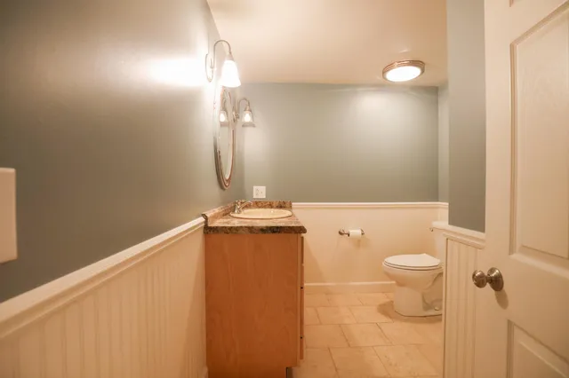 $390,000 | 921 West Kilgore Road, Portage, MI 49024