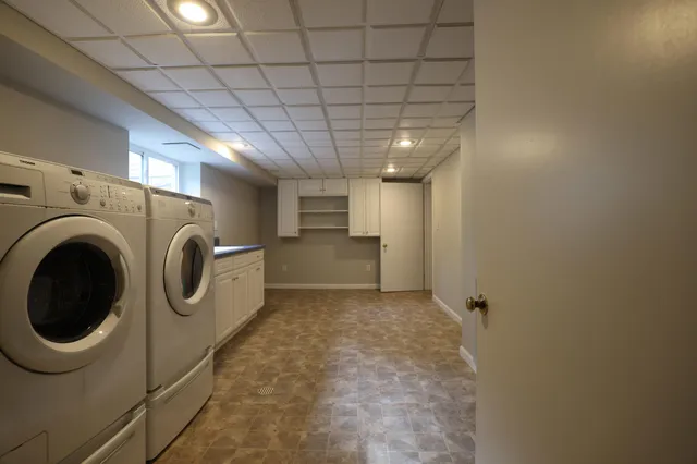 $390,000 | 921 West Kilgore Road, Portage, MI 49024