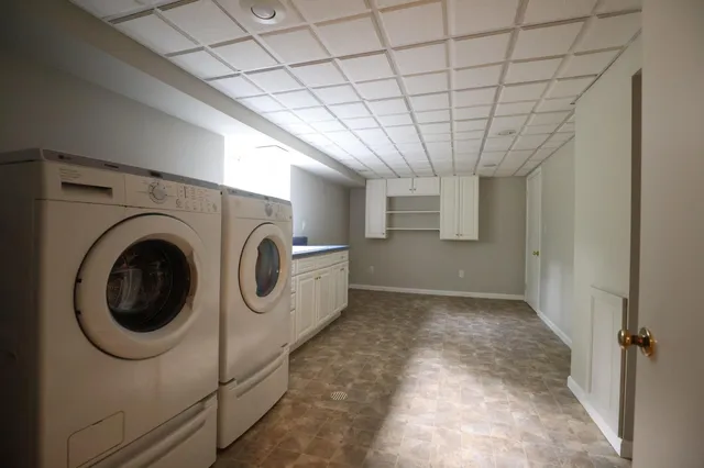 $390,000 | 921 West Kilgore Road, Portage, MI 49024