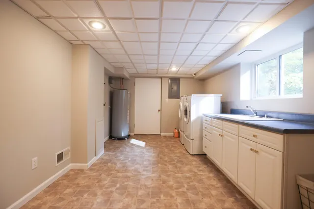 $390,000 | 921 West Kilgore Road, Portage, MI 49024