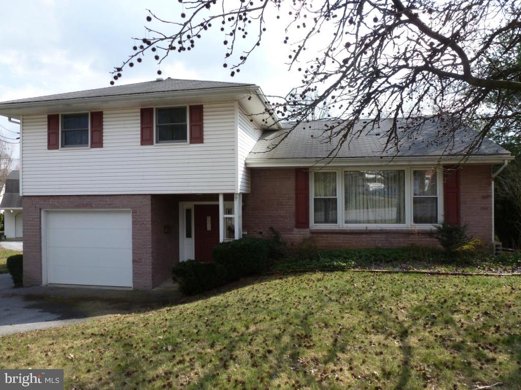 221 Rapho Street Manheim, PA 17545 - Photo 1 of 21 Gallery Image 1