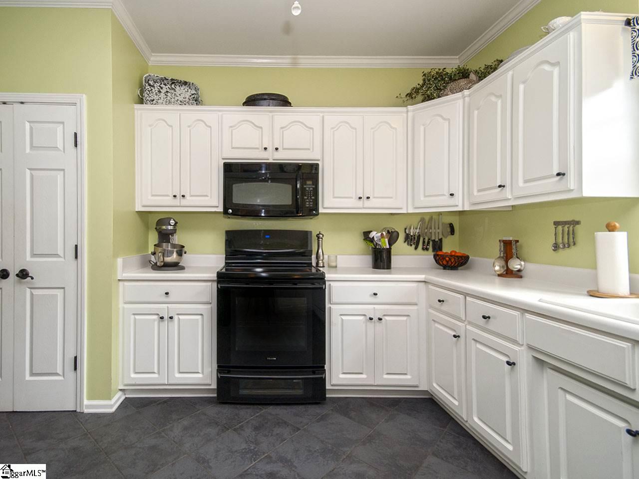 210 Roberts Farm Road Simpsonville, SC 29681 - Photo 13 of 33 Gallery Image 13
