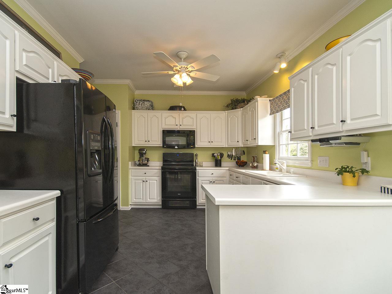 210 Roberts Farm Road Simpsonville, SC 29681 - Photo 14 of 33 Gallery Image 14