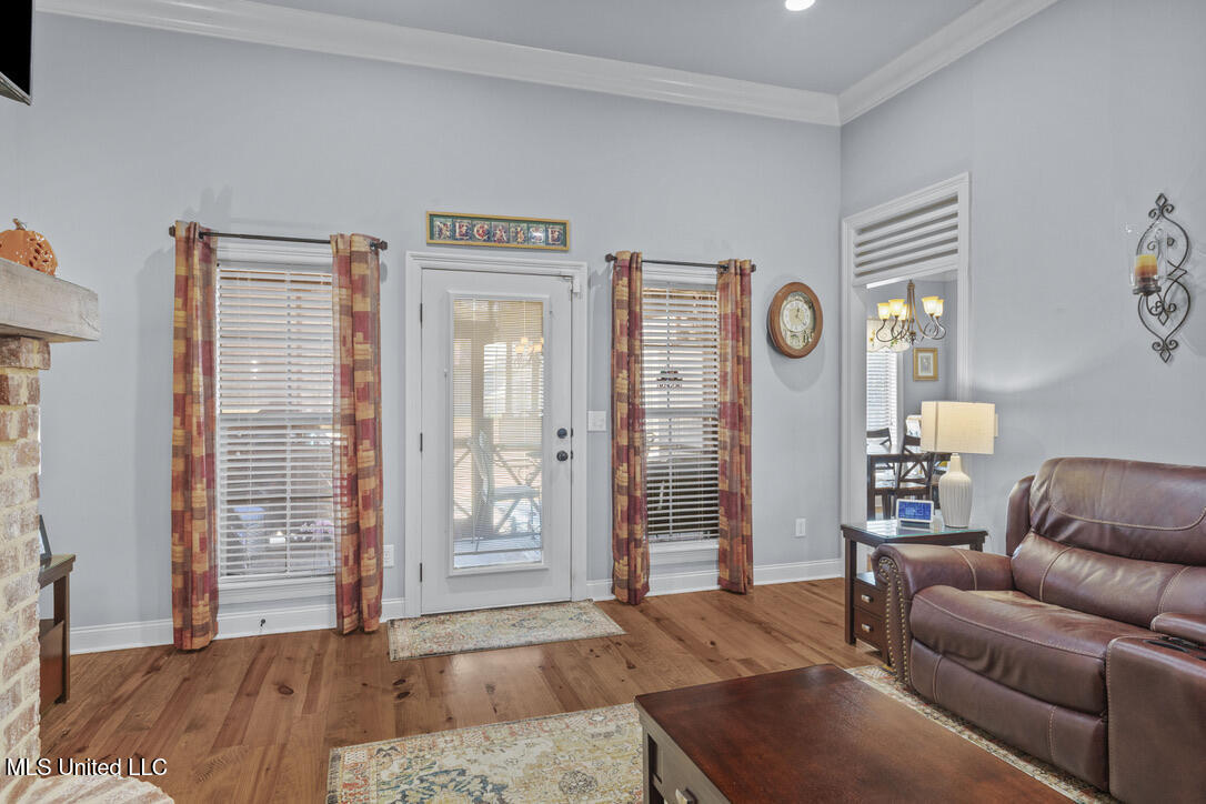 141 Camden Shores Madison, MS 39110 - Photo 4 of 33 EEE32668-DDDF-4D9D-A327-185249AC734D_1_1