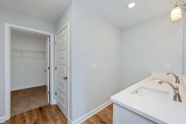 a view of utility room