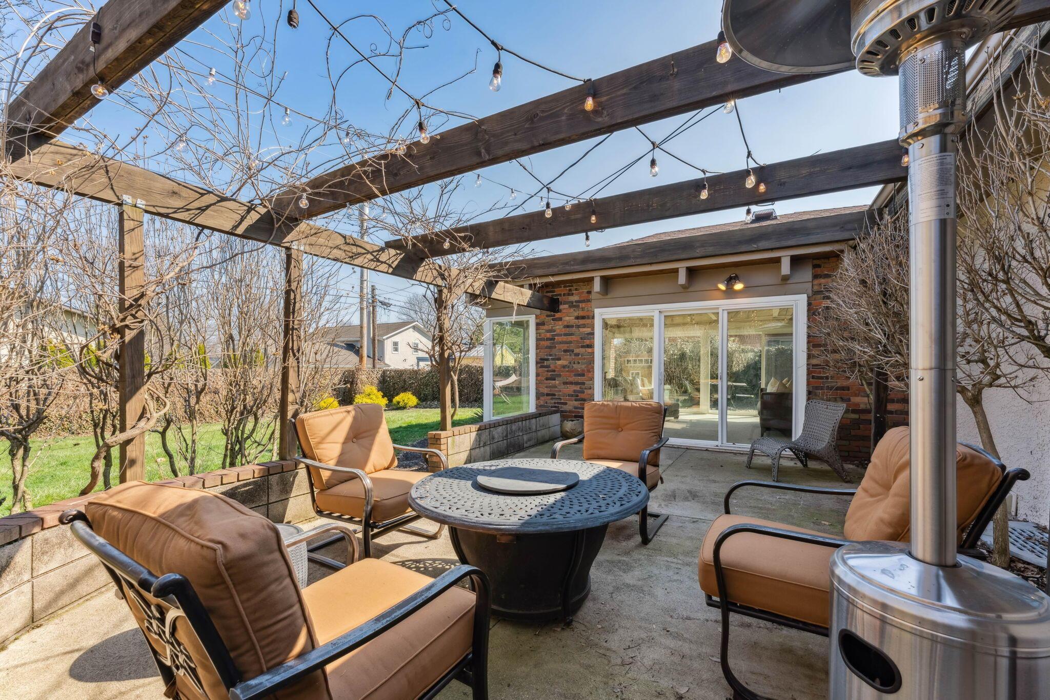 3996 Mountview Road Upper Arlington, OH 43220 - Photo 60 of 78 Patio