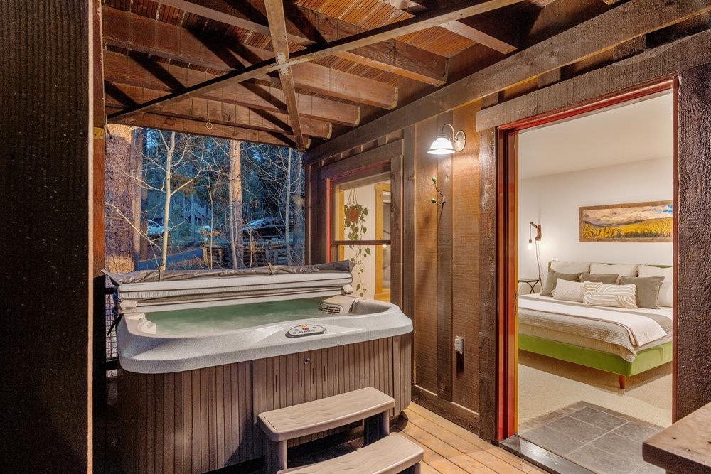 10480 Iris Road Truckee, CA 96161 - Photo 16 of 28 Gallery Image 16